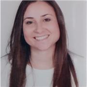 laureata in biologia molecolare e applicata offre lezioni di chimica